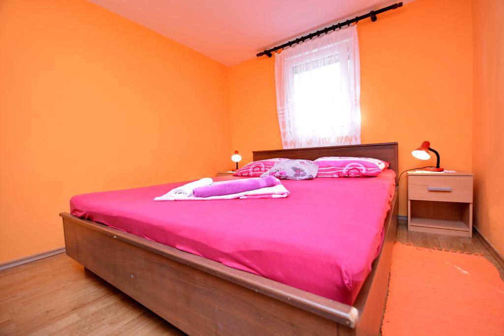 Apartments Sandra Vir Kültér fotó