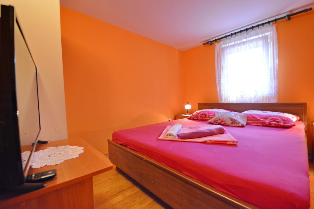 Apartments Sandra Vir Kültér fotó